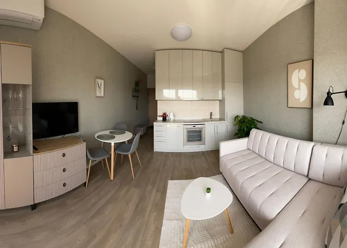 Bright In Palanga-ac-balcony-self Check-in شقة